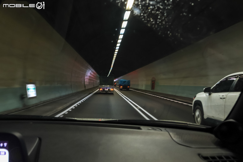 Toyota Urban Cruiser 試駕｜重新定義純電跨界休旅！