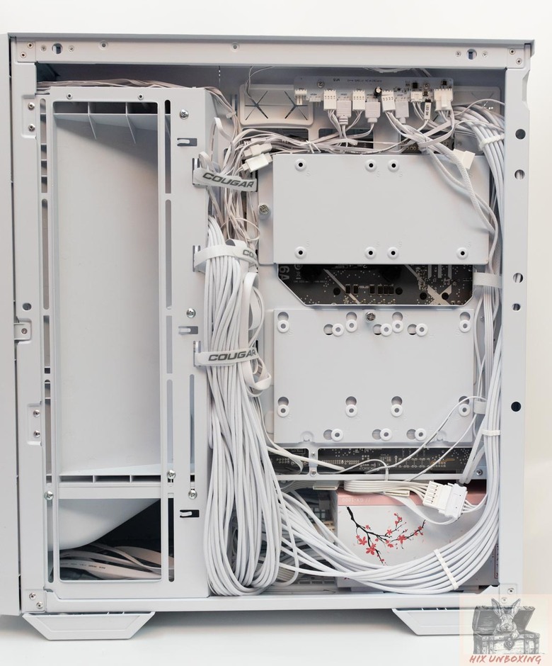 冷冽的雙颶風 COUGAR MX600 MAX機殼