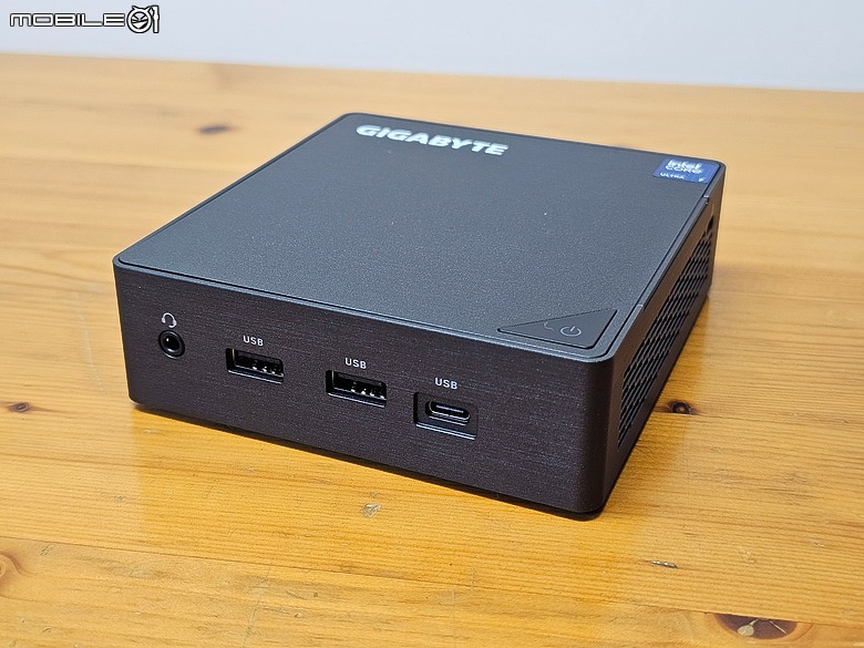 點我看大圖 GIGABYTE BRIX GB-BRU7-255H 迷你電腦開箱