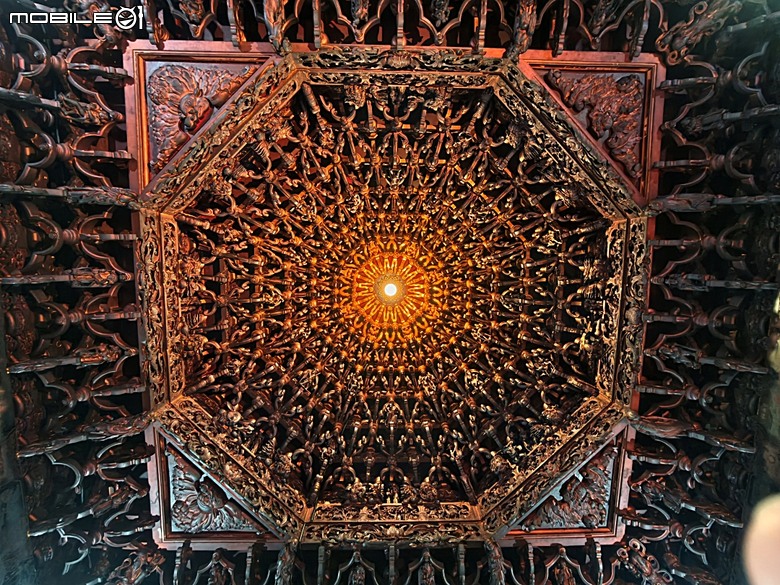 嘉義市立美術館、嘉義文化創意產業園區、嘉義城隍廟、嘉義市郵便局、文化路夜市，外掛美味可口的林聰明沙鍋魚頭、還有繁花似錦的臺南白河蓮花公園 — 2026 端午連假次日遊