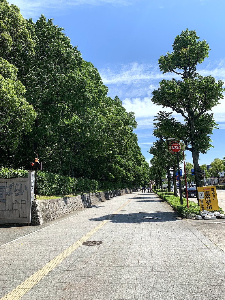 ＜日本＞2024～有個誤會但覺得照片很美的「名古屋一日遊」：東京外星人快閃店、大須觀音、名古屋城(？）、熱田神宮