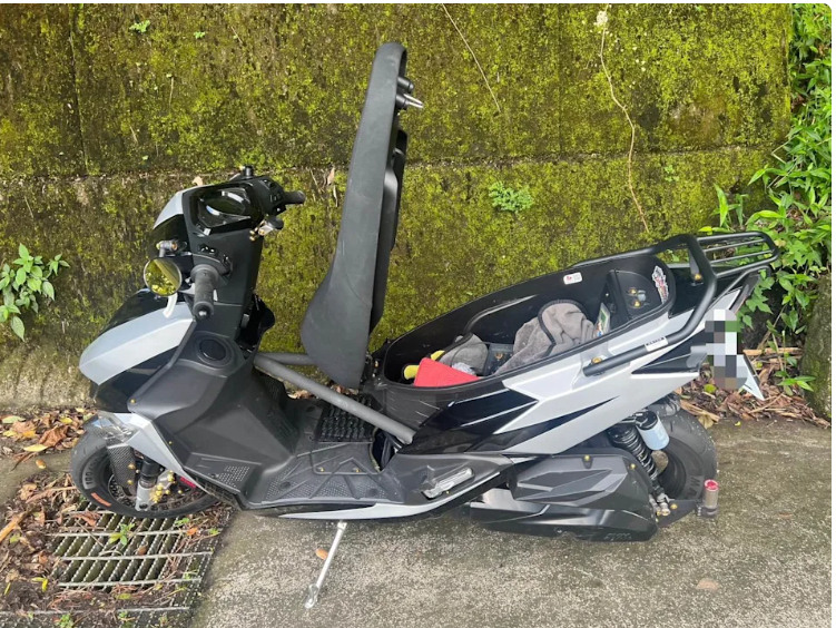 北宜 7.19 壓車過彎超車 騎士飛噴腿骨折!鏟倒對向機車