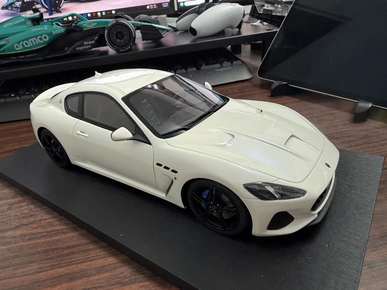 [開箱]1/18 Maserati GranTurismo