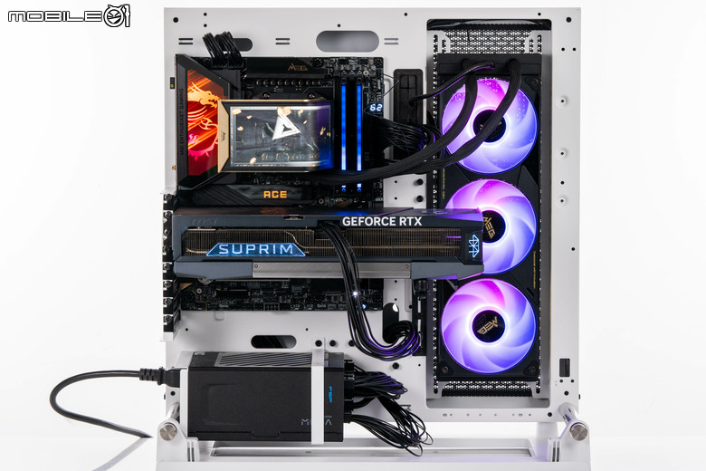 微星 MEG CORELIQUID E15 AIO 水冷散熱器開箱實測 在華麗身形內蘊涵高效散熱性能