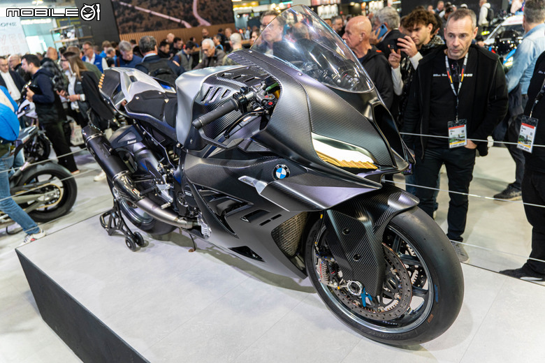 點我看大圖 BMW S1000RR大改款測試車首度曝光,承襲Concept RR基因,這也太清楚了吧!?