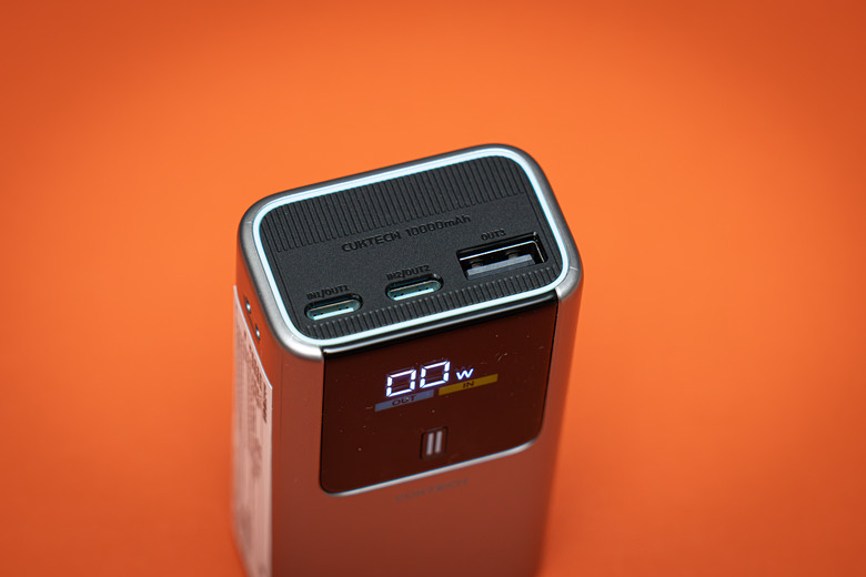 【開箱實測】蝦皮啟動！不到八百買到 55W 物理外掛，酷態科 10 號 Mini 單兵救急首選？