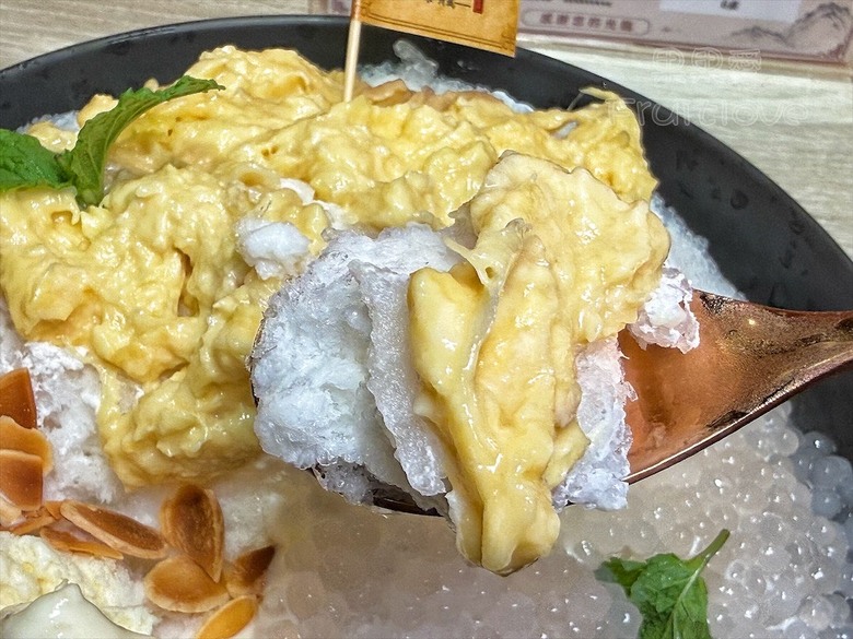 自製三款剉冰糖水，還有懷舊冰袋、飲料、冰棒與古早味滷肉飯