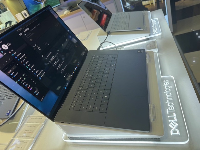 #分享 DELL XPS 16實機質感