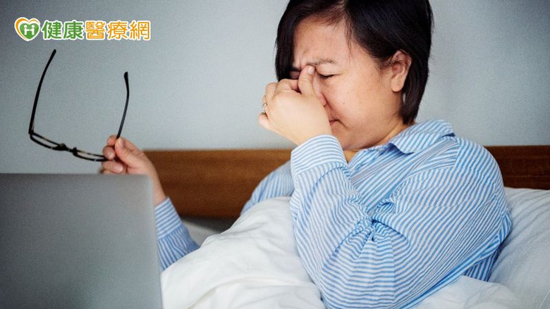 點我看大圖 40歲後真的會「斷崖式衰老」?博士解析身體出現的關鍵變化