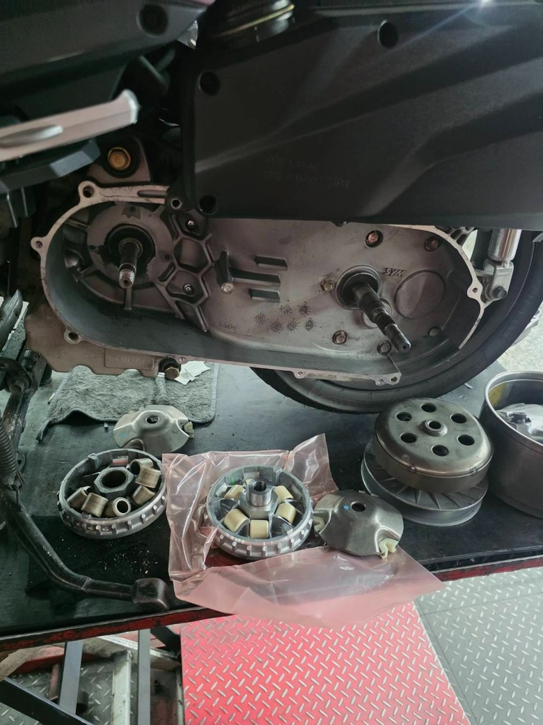 SYM GTS300i 水泵漏水維修紀錄 & 傳動整理