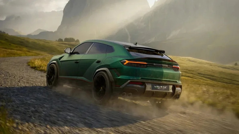 蠻牛油電性能顛峰 Lamborghini Urus SE Performante 重返戰場