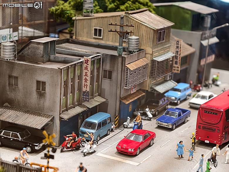 2026年懷舊鐵道場景模型展 in SOGO天母店，附掛吃吃喝喝之 魚君 さかなくん 天母SOGO店之週三鮭魚迴游日半價活動