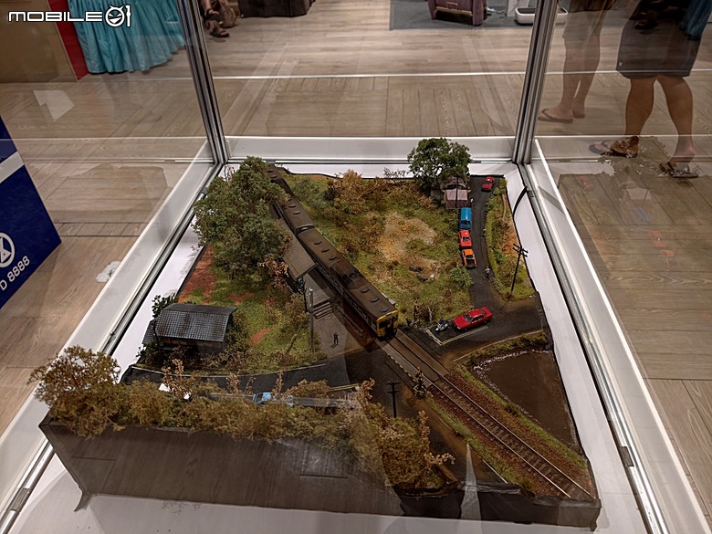2026年懷舊鐵道場景模型展 in SOGO天母店，附掛吃吃喝喝之 魚君 さかなくん 天母SOGO店之週三鮭魚迴游日半價活動