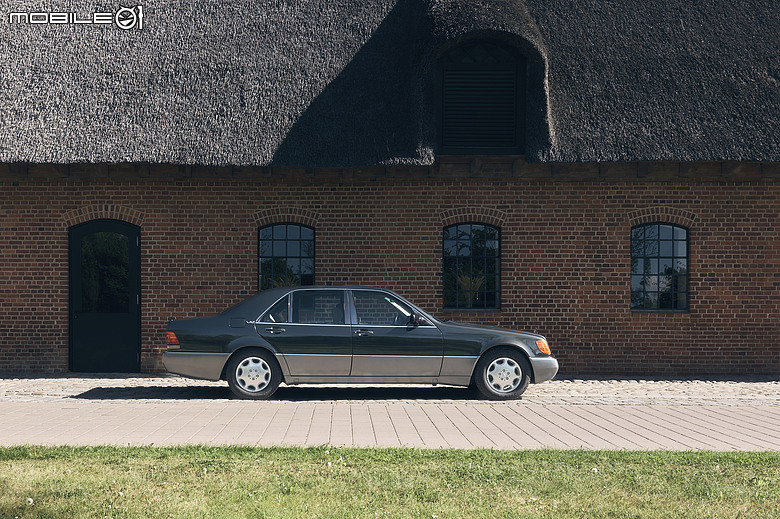 經典試駕|Mercedes-Benz W140 600 SEL,12缸大水牛的無窮魅力!