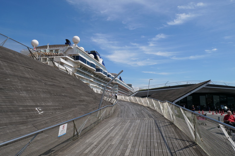 横浜・大さん橋