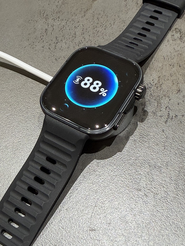 點我看大圖 HUAWEI WATCH FIT 5 開箱:不只是智慧手錶,更是你的時尚手腕配件