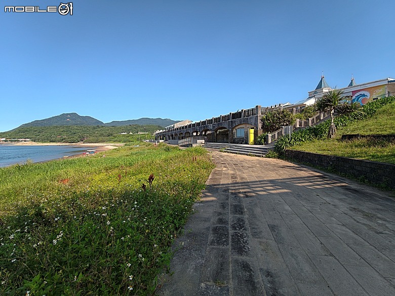 沙灘皮克敏探索之新北市篇 — 萬里海水浴場、金山中角、貢寮福隆海水浴場、石門白沙灣、三芝淺水灣、淡水沙崙、淡江大橋,還有Bossa Nova巴莎諾瓦海景餐廳與依海廚房之吃吃喝喝