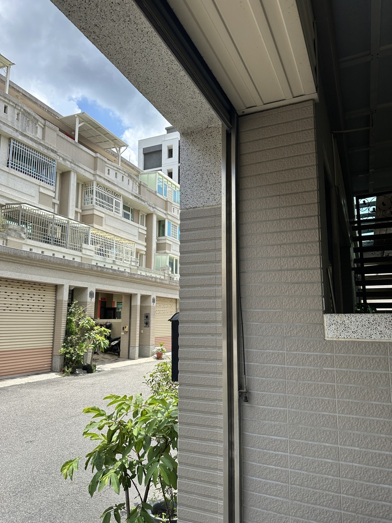 請問格來得鐵捲門可以外推嗎?
