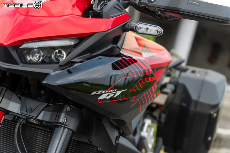 HONDA CB1000 GT 試駕｜不再做選擇，四缸、電懸、運動、舒適我全都要！