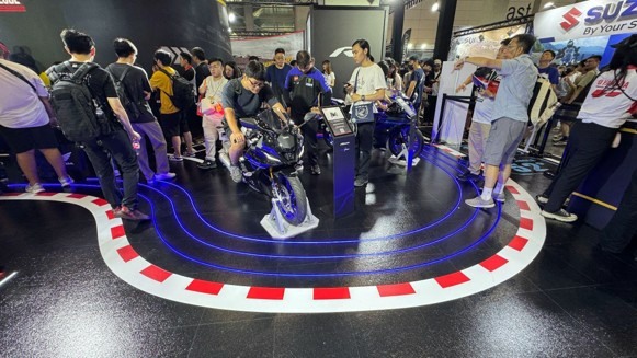 2026 台北重機展 颱風天過後衝 YAMAHA 搶看 XSR155，14.8萬展場價配年底交車真的太香！