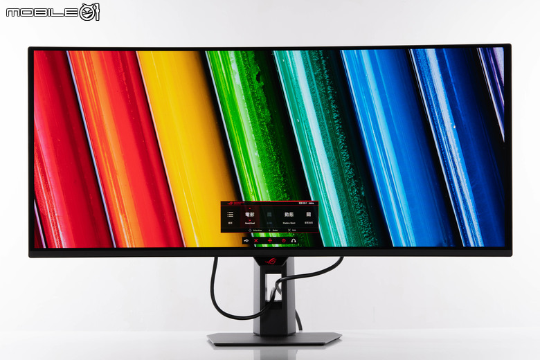 點我看大圖 ROG STRIX OLED XG34WCDMS 電競螢幕開箱實測 34 吋寬曲面與 280Hz 高更新率帶來流暢沉浸感受