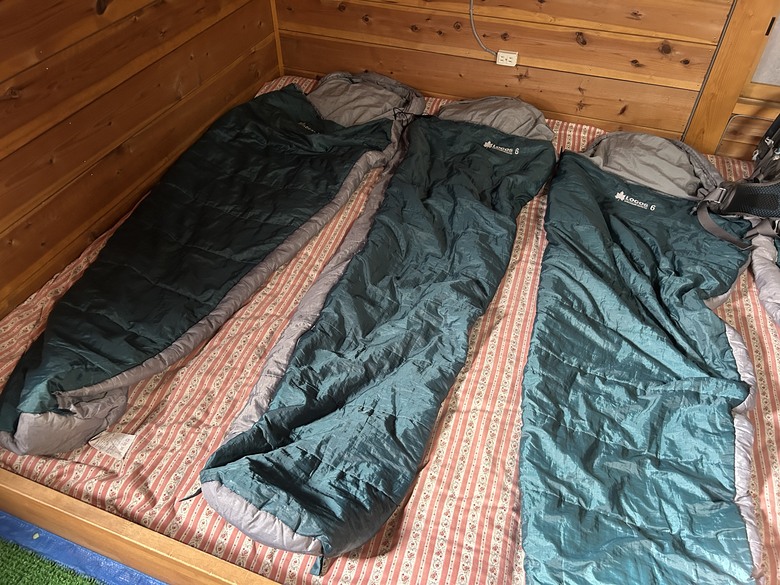 擱一擺雨中挑戰日本之顛-富士山