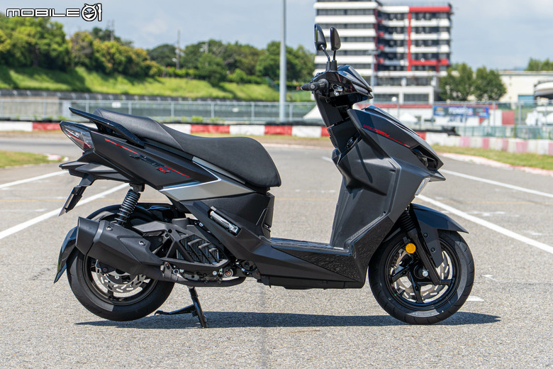 點我看大圖 SYM JET SL+二代試駕|馭劍未來,十年磨一 JET!