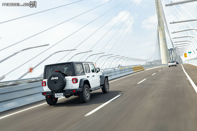 Jeep Wrangler Rubicon/Sahara 試駕|歷經考驗的越野實力,帶你勇闖世界的每個角落!