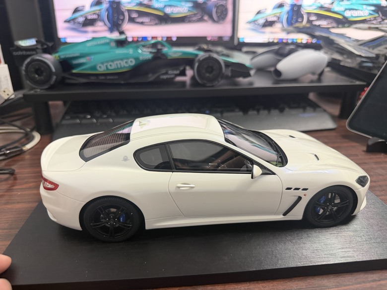 [開箱]1/18 Maserati GranTurismo