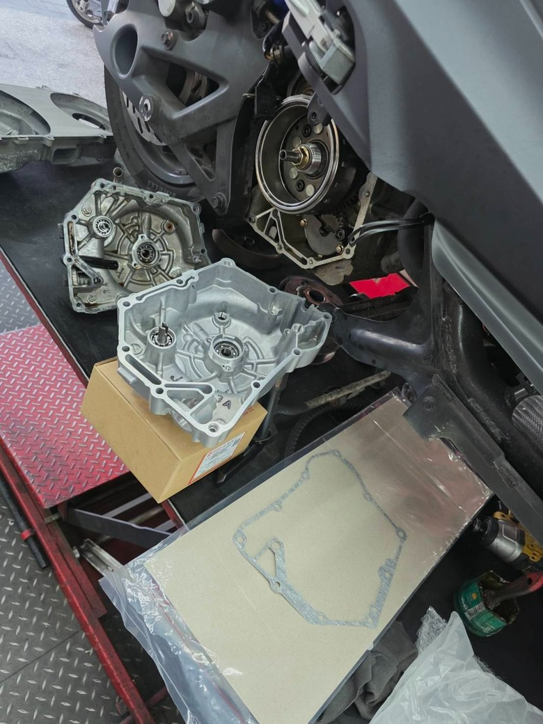 SYM GTS300i 水泵漏水維修紀錄 & 傳動整理