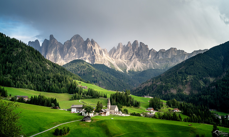 點我看大圖 2024瑞士義大利山脈之旅之19、0827 Panorama di Santa Maddalena富內斯山谷