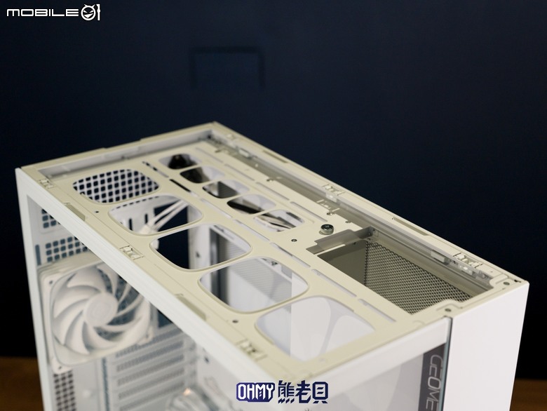 方正造型海景小機殼 幾何未來 Model 3 哪吒