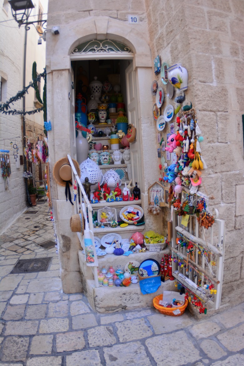 意大利🇮🇹南部之旅第二天 - Sassi di Matera 馬泰拉古城日出，Polignano a Mare濱海波利尼亞諾
