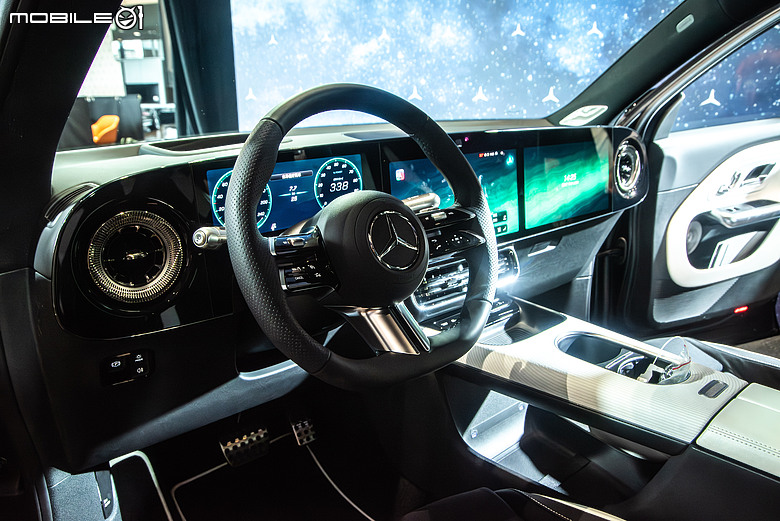 【採訪】預售價198萬元起，Mercedes-Benz全新純電GLB無預警現身！新年式GLE星耀版同步亮相！