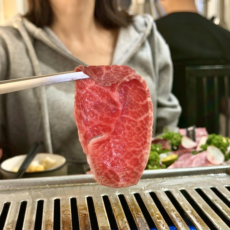 【食記】高雄燒肉推薦｜開到凌晨1點，晚下班也吃得到