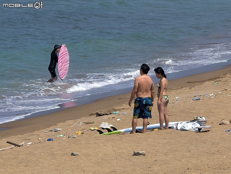 沙灘皮克敏探索之新北市篇 — 萬里海水浴場、金山中角、貢寮福隆海水浴場、石門白沙灣、三芝淺水灣、淡水沙崙、淡江大橋,還有Bossa Nova巴莎諾瓦海景餐廳與依海廚房之吃吃喝喝