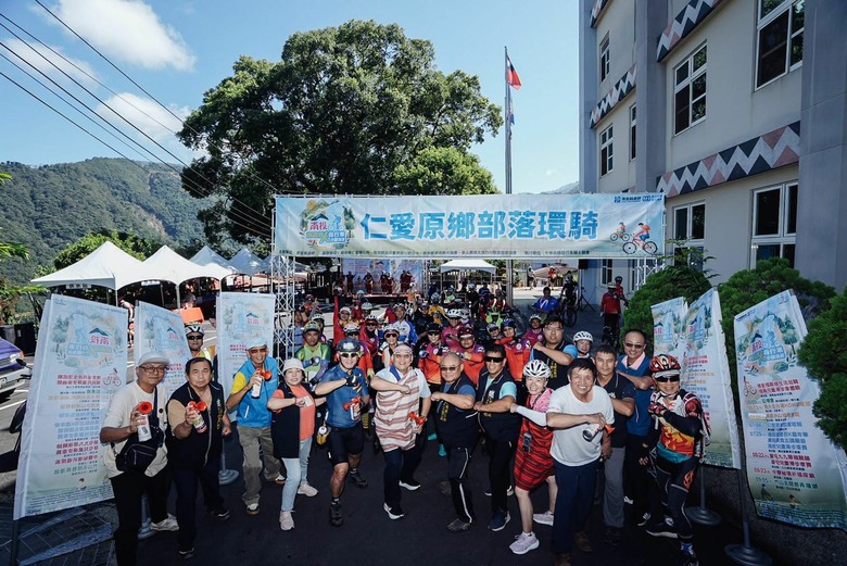 借道台14、投85探訪仁愛鄉德鹿谷國小-中華民國自行車騎士協會籌辦的「2026仁愛原鄉部落環騎」 雲豹Audax 3-2.5鈦,跟著博愛車隊騎旅行
