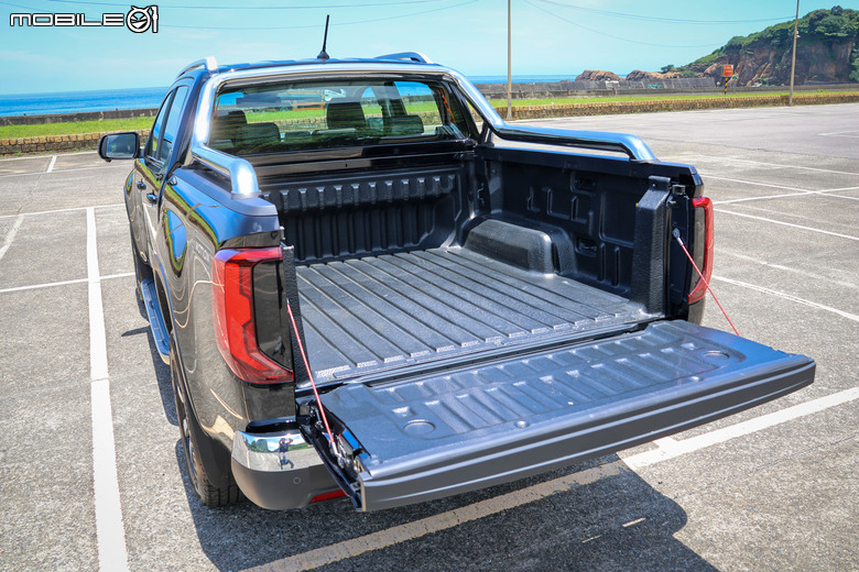 福斯商旅 Volkswagen Amarok Style 試駕｜更貼近日常生活的全能皮卡！