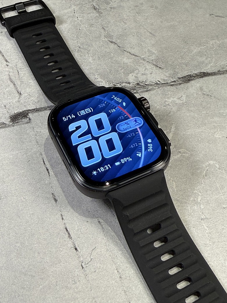 點我看大圖 HUAWEI WATCH FIT 5 開箱:不只是智慧手錶,更是你的時尚手腕配件