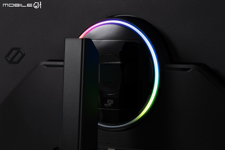 三星 Odyssey G8 G80HS 6K 電競螢幕開箱體驗 超高解析度／高更新率設定帶來至高遊戲體驗