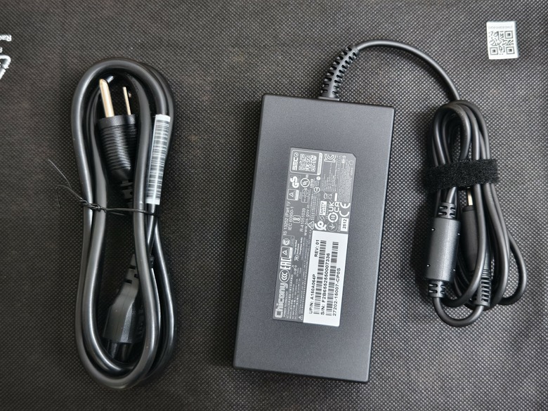 技嘉輕電競筆電小評測GAMING A16 RTX5060