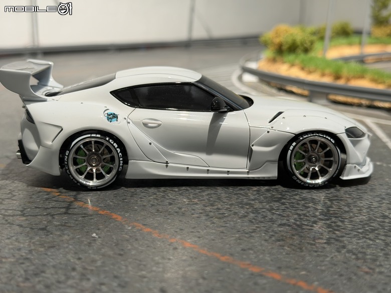 點我看大圖 【遙控模型】體驗極致奢華 Toyota GR Supra A90 Rocket Bunny/Pandem V2 - LSD Mono