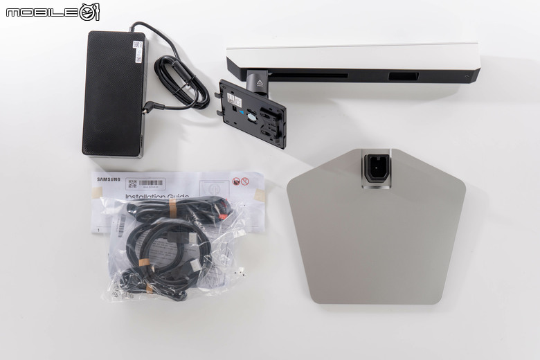 三星 Odyssey OLED G8 G80SH 遊戲螢幕開箱體驗 最新五層面板與抗炫光技術帶來更舒適視覺感受