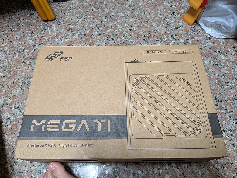 撿撿便宜陸板的全漢 MEGA TI 1350W