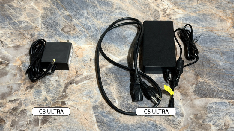 【阿洪開箱中】VIDDA C3 Ultra V.S. C5 Ultra:C5 ULTRA三色雷射旗艦再進化,亮度、光圈、移軸全面升級!