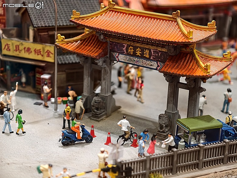 2026年懷舊鐵道場景模型展 in SOGO天母店，附掛吃吃喝喝之 魚君 さかなくん 天母SOGO店之週三鮭魚迴游日半價活動