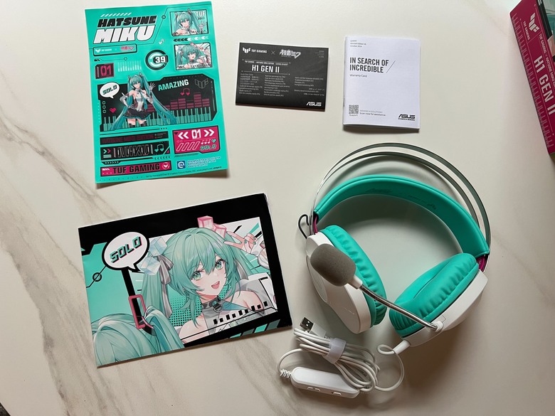 [輕開箱] TUF 初音聯名週邊大全套