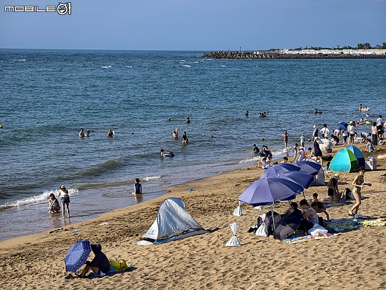 沙灘皮克敏探索之新北市篇 — 萬里海水浴場、金山中角、貢寮福隆海水浴場、石門白沙灣、三芝淺水灣、淡水沙崙、淡江大橋,還有Bossa Nova巴莎諾瓦海景餐廳與依海廚房之吃吃喝喝