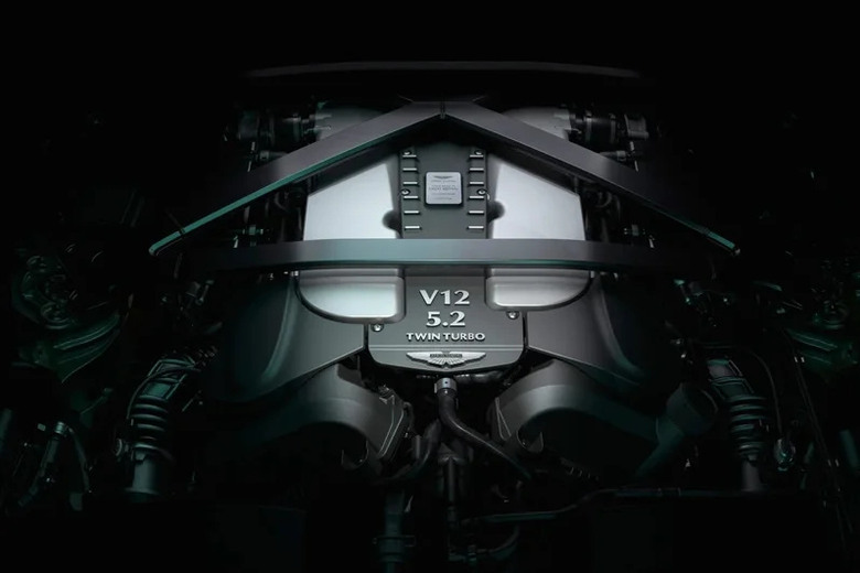 延續大排量燃油靈魂!Aston Martin 宣布延後純電車發表時程!