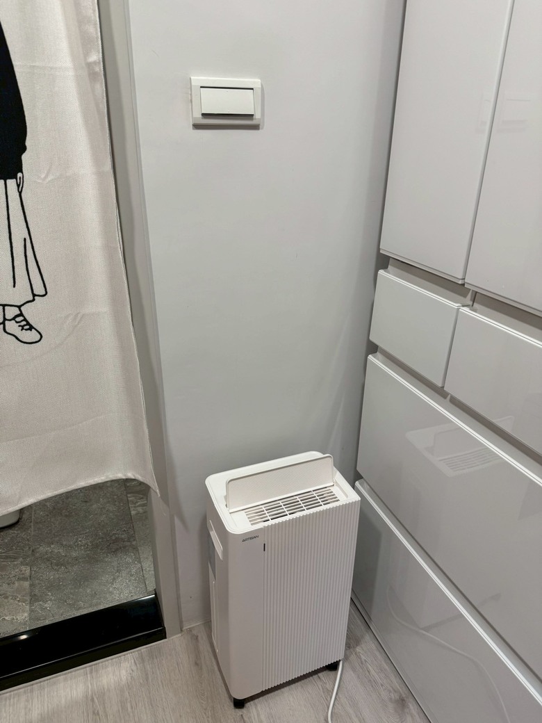 小宅入住一年最有感的家電 Artisan除濕機DH0600